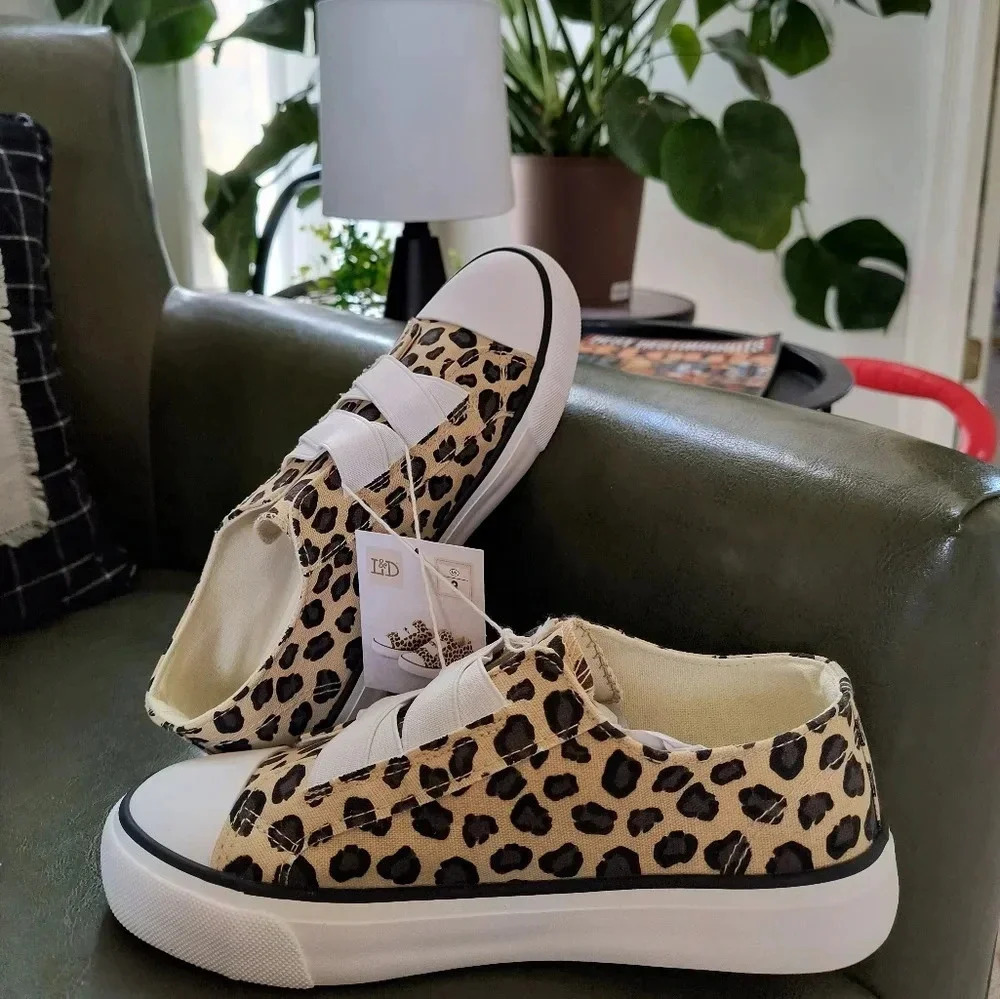 Cream tan brown leopard print tennis shoes girl's laces memory foam insole cute